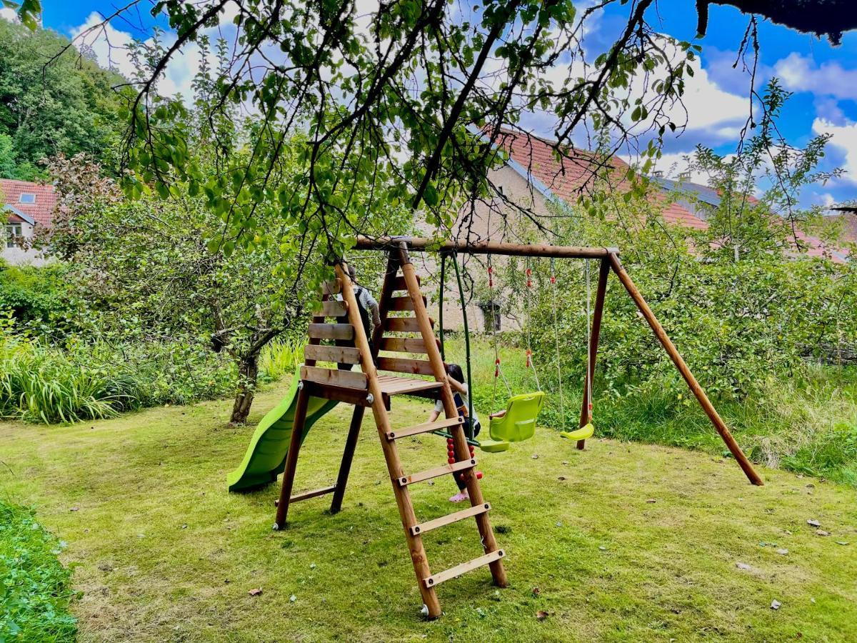 Manoir Saint-Pierre Bed & Breakfast Villersexel ภายนอก รูปภาพ