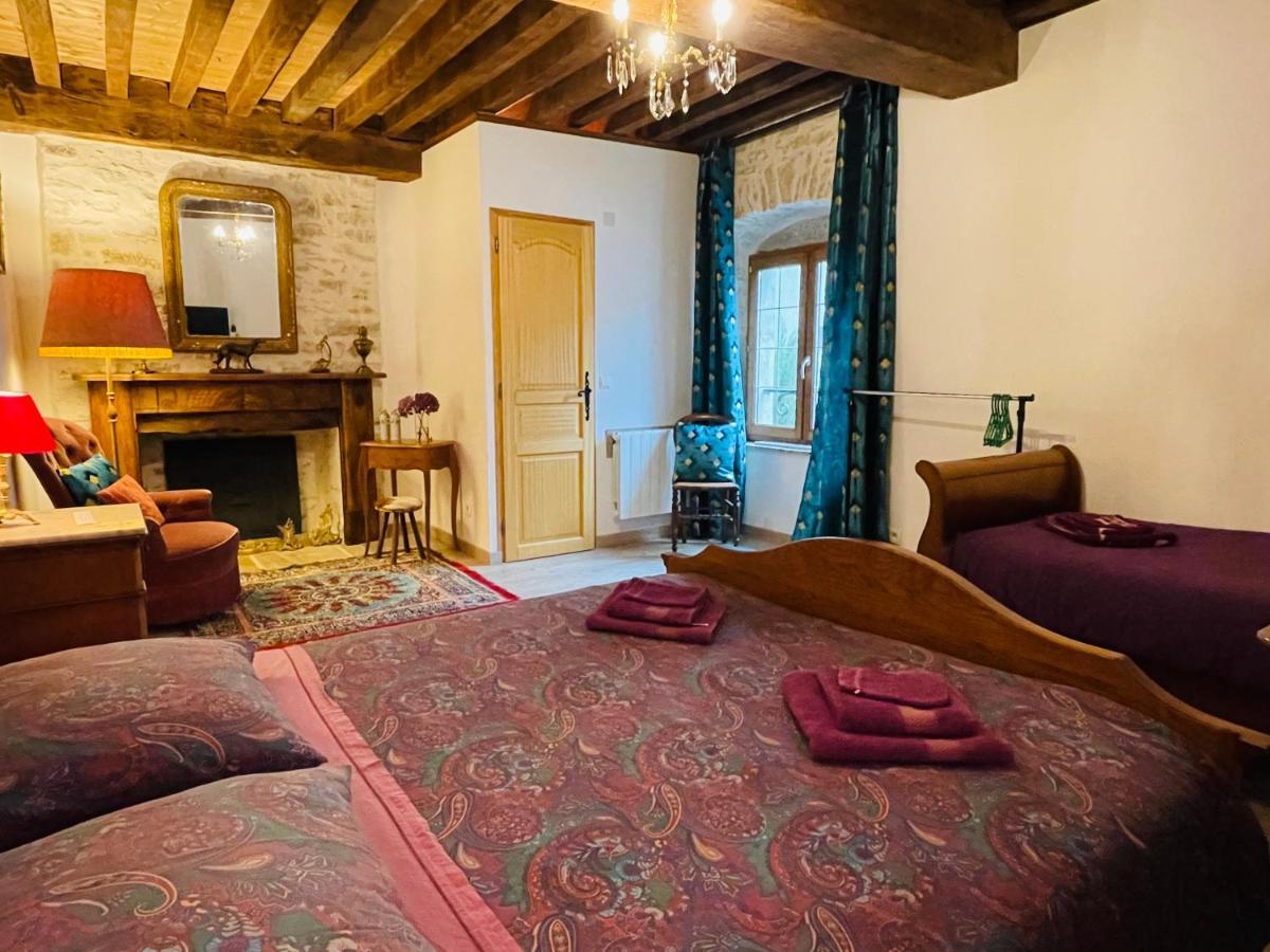 Manoir Saint-Pierre Bed & Breakfast Villersexel ภายนอก รูปภาพ
