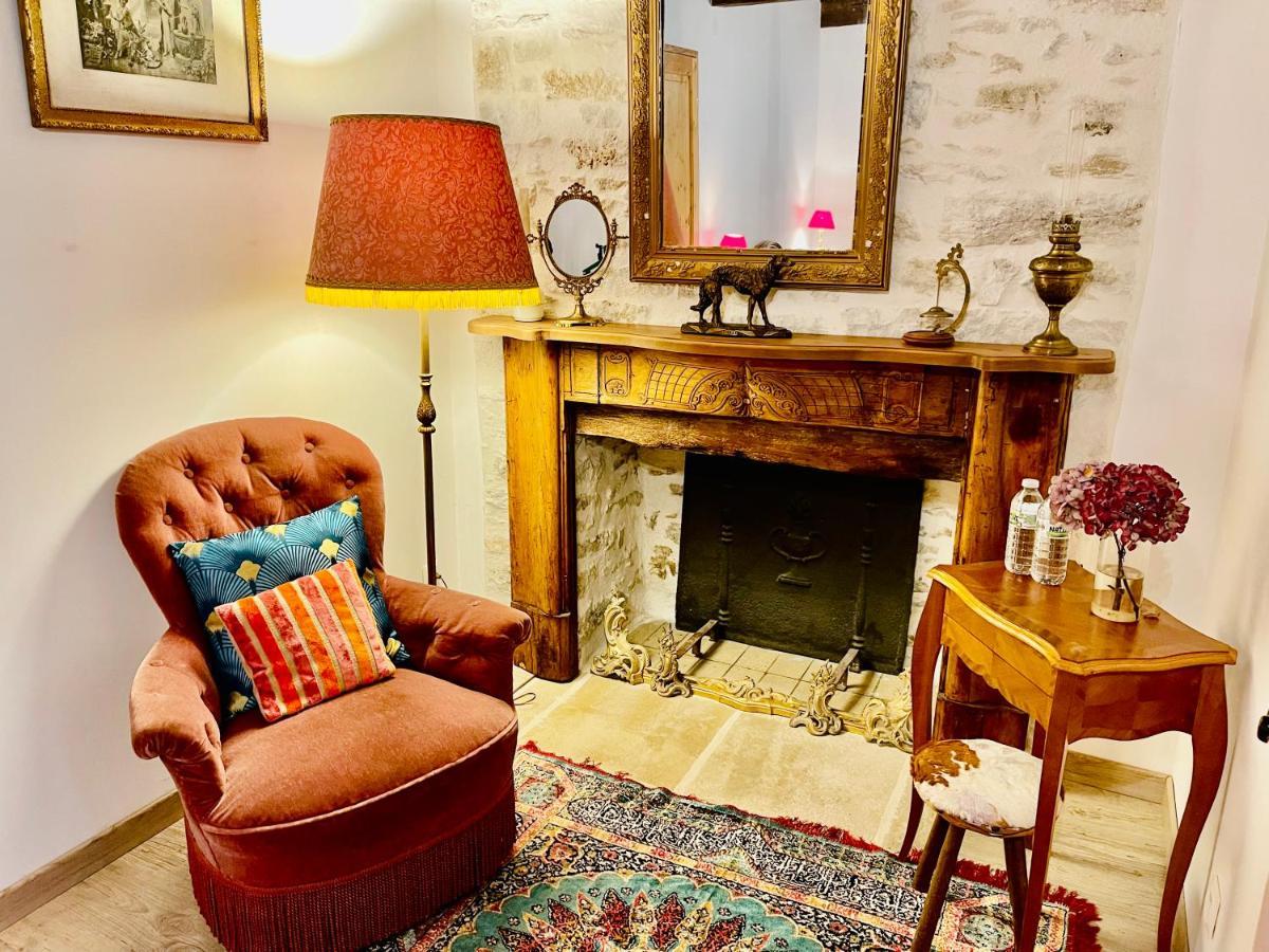 Manoir Saint-Pierre Bed & Breakfast Villersexel ภายนอก รูปภาพ