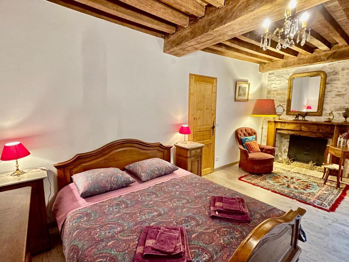 Manoir Saint-Pierre Bed & Breakfast Villersexel ภายนอก รูปภาพ