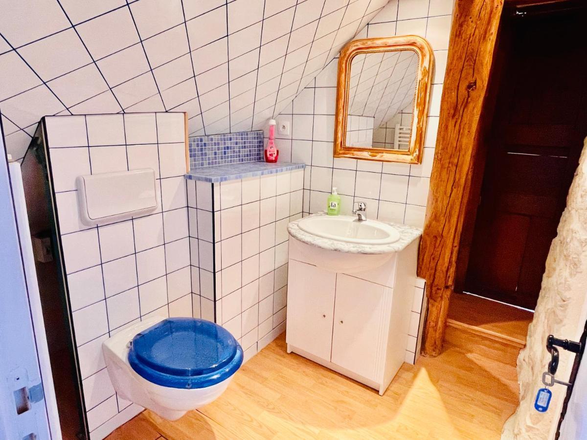 Manoir Saint-Pierre Bed & Breakfast Villersexel ภายนอก รูปภาพ