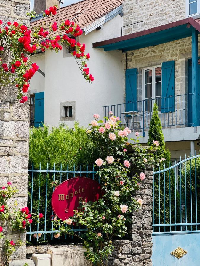 Manoir Saint-Pierre Bed & Breakfast Villersexel ภายนอก รูปภาพ